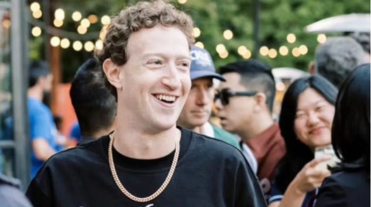 Mark Zuckerberg cumplió 40, hizo una extravagante fiesta y publicó una curiosa foto con Bill Gates