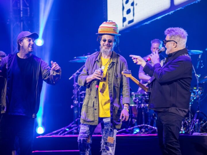 UNA NOCHE INMORTAL: LOS PERICOS PRESENTARON SU NUEVO DISCO EN EL GRAN REX Y DESATARON UNA FIESTA CON TODOS SUS CLÁSICOS.